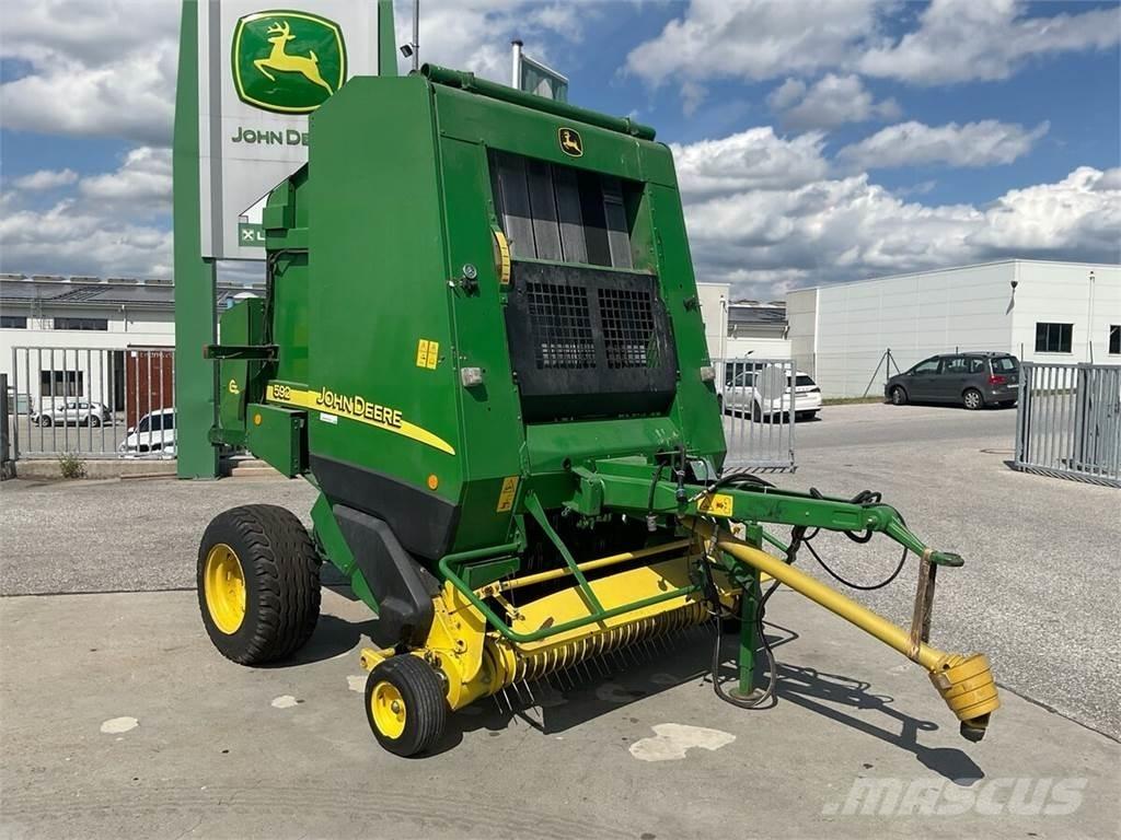 John Deere 592C Ruloonpressid