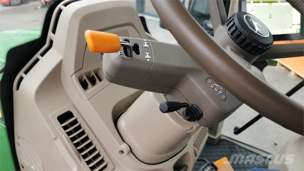 John Deere 6120M Traktorid