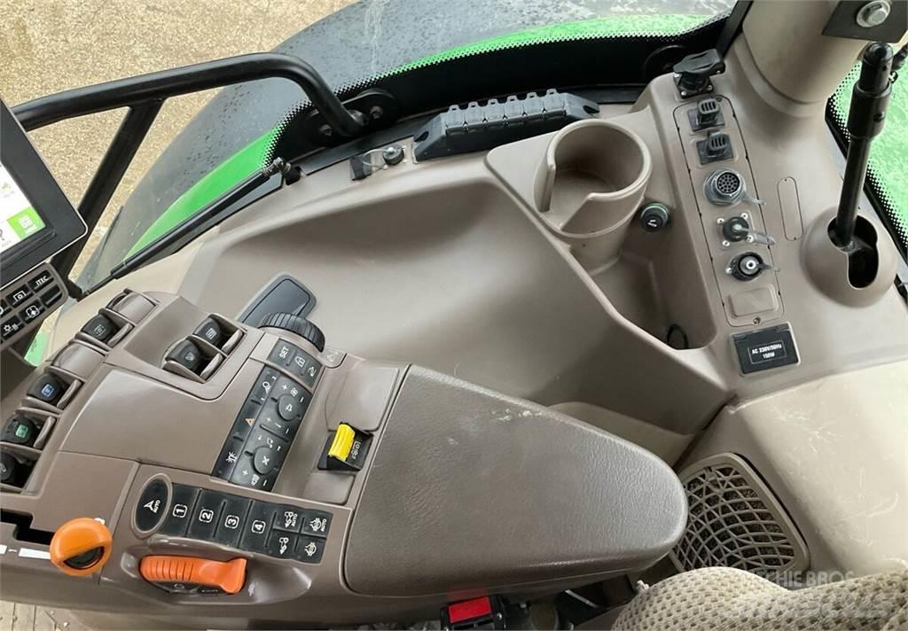 John Deere 6215R Traktorid