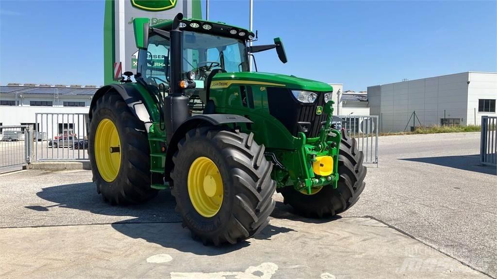 John Deere 6R 215 Traktorid