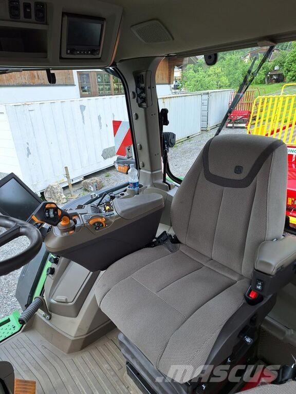 John Deere 7R 330 Traktorid