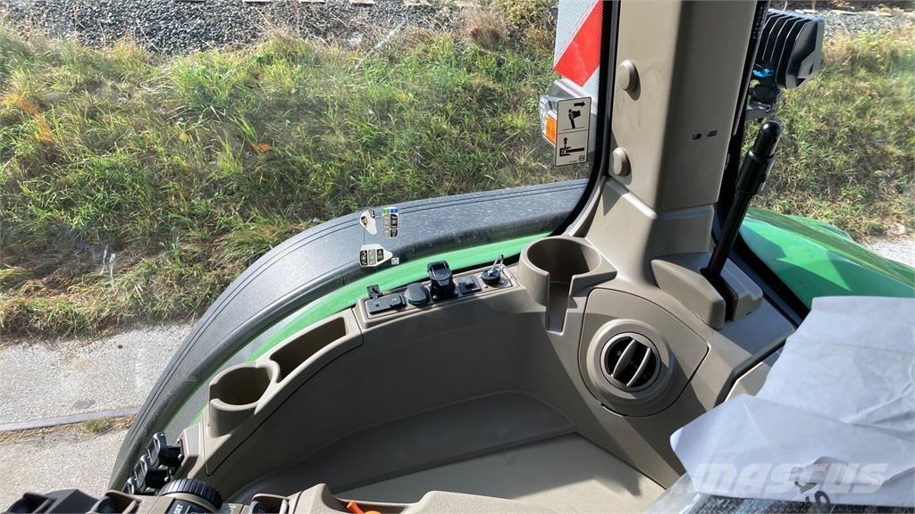 John Deere 8R370 Traktorid