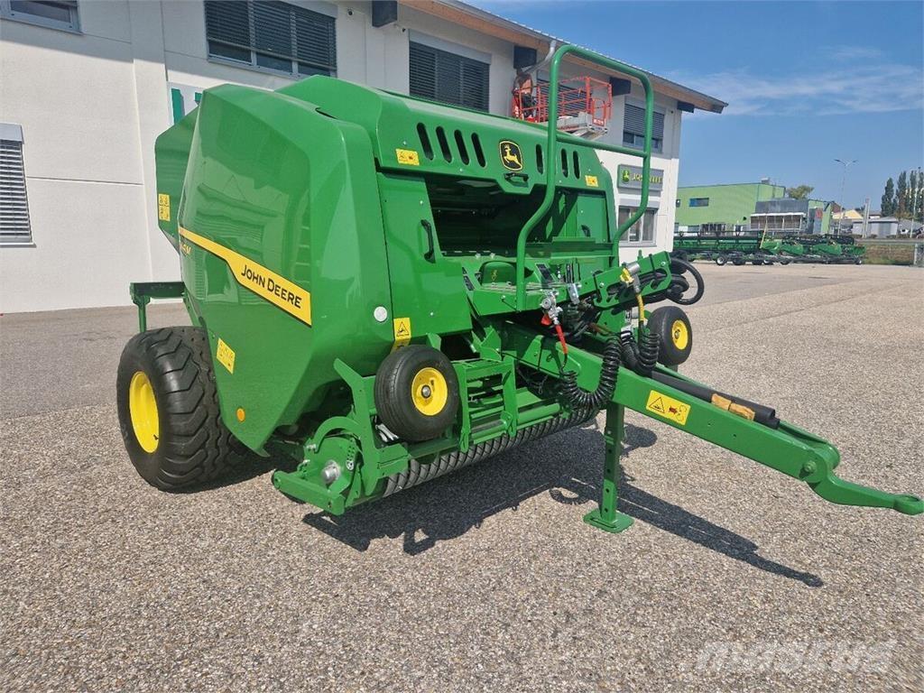 John Deere F441M Ruloonpressid