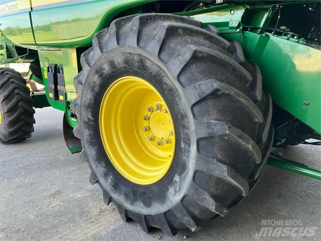 John Deere T560HM Teraviljakombainid