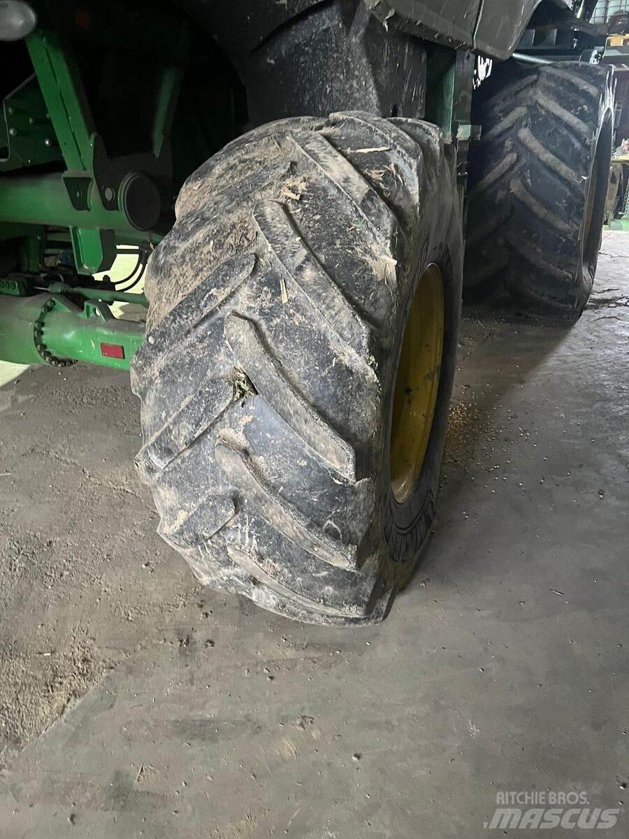 John Deere T670 Teraviljakombainid