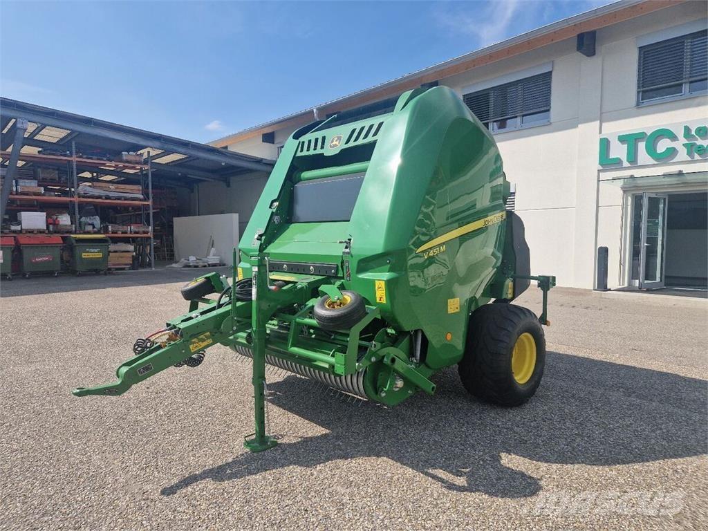 John Deere V451M Ruloonpressid