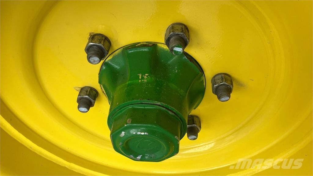 John Deere V461R Ruloonpressid