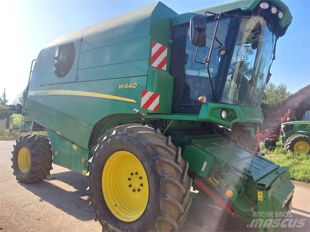 John Deere W440 Teraviljakombainid