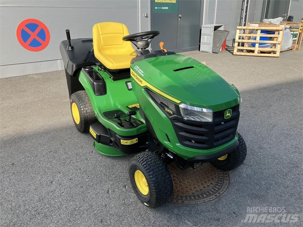 John Deere X 147R Muu kommunaaltehnika