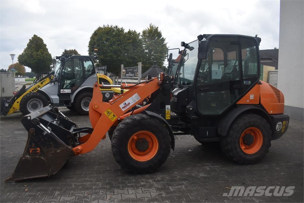 Komatsu WA70-7 Rataslaadurid