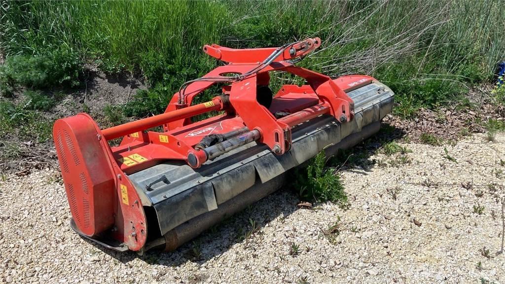 Kuhn BPR 305 Karjamaade niidukid / pealselõikurid