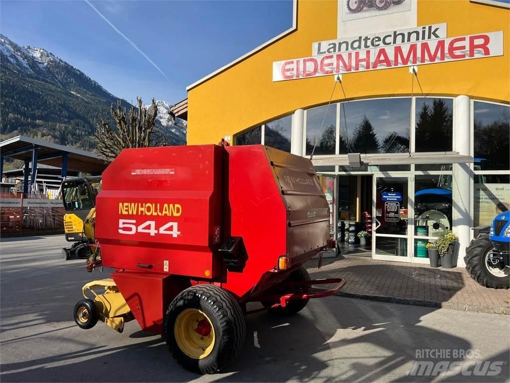 New Holland 544 Ruloonpressid