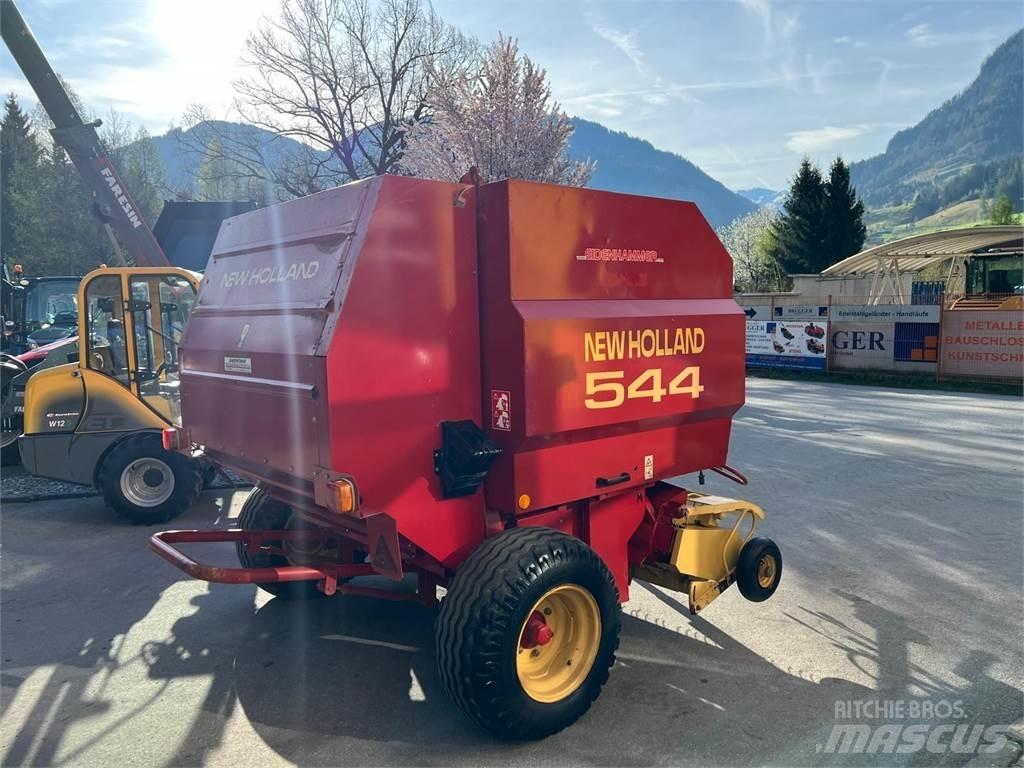 New Holland 544 Ruloonpressid
