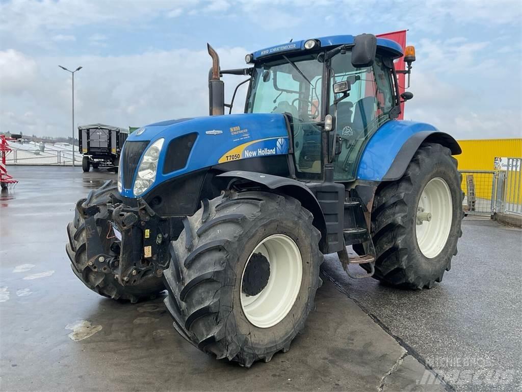 New Holland T7050 Traktorid
