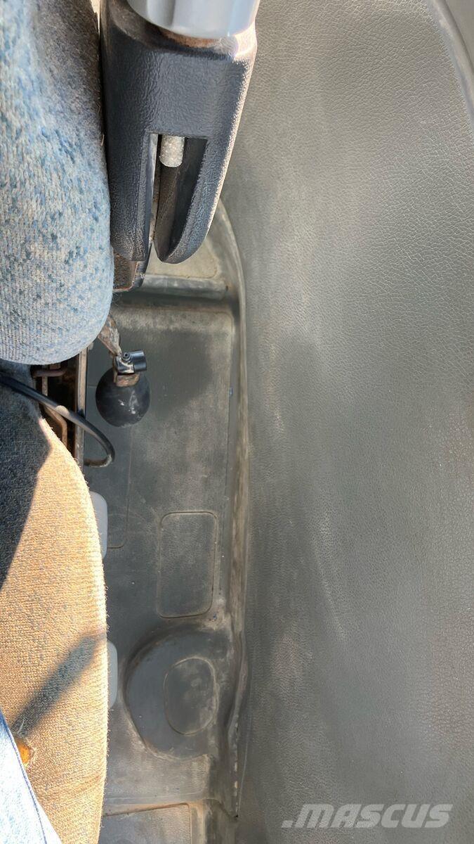 New Holland TL 80 Traktorid