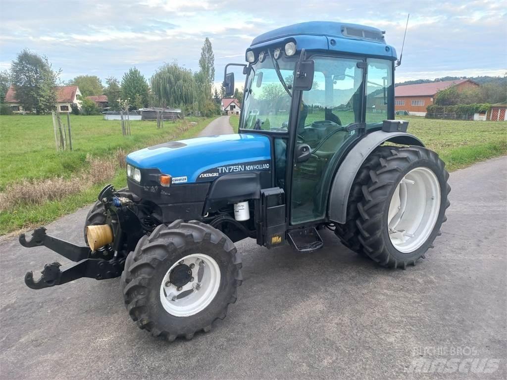 New Holland TN-N 75 Traktorid