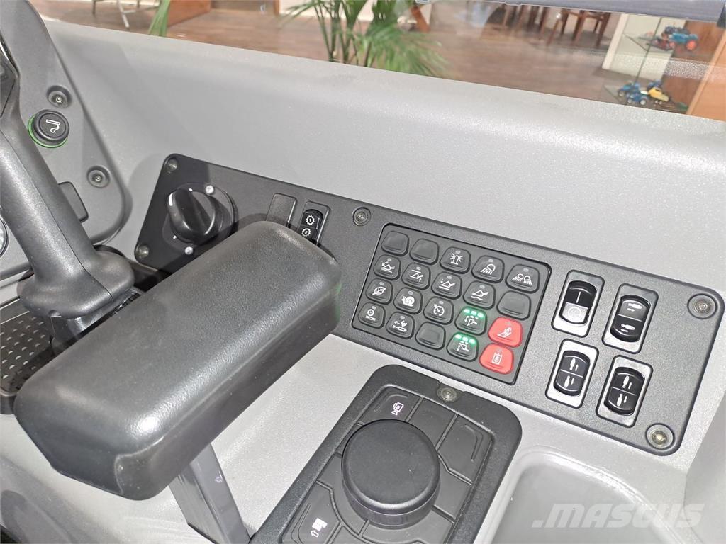 New Holland W 80 C Rataslaadurid