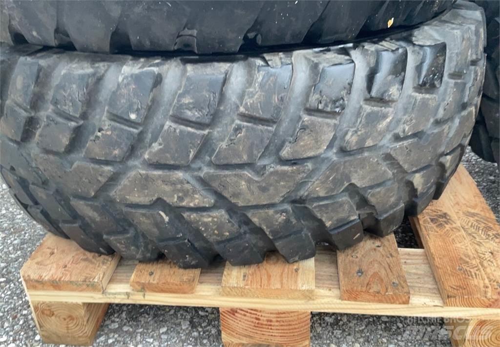 Nokian TRI 2 Rehvid, rattad ja veljed