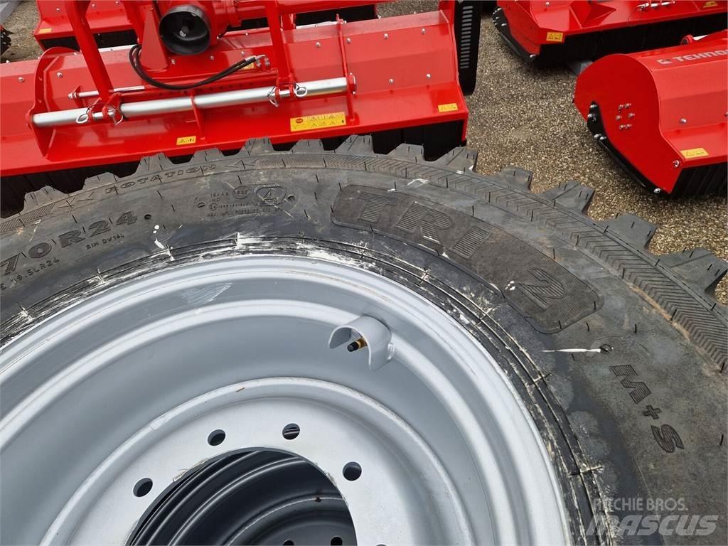 Nokian TRI 2 Rehvid, rattad ja veljed