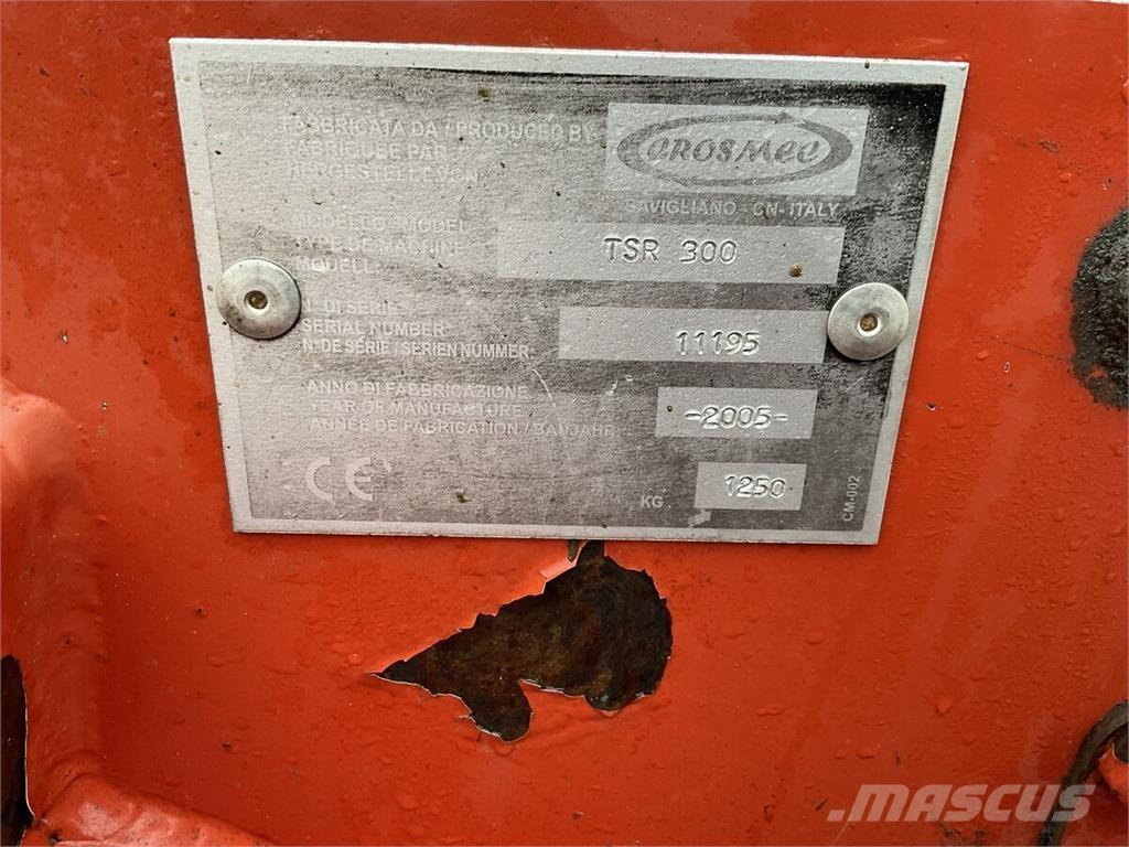 Omarv TSR 300 Karjamaade niidukid / pealselõikurid