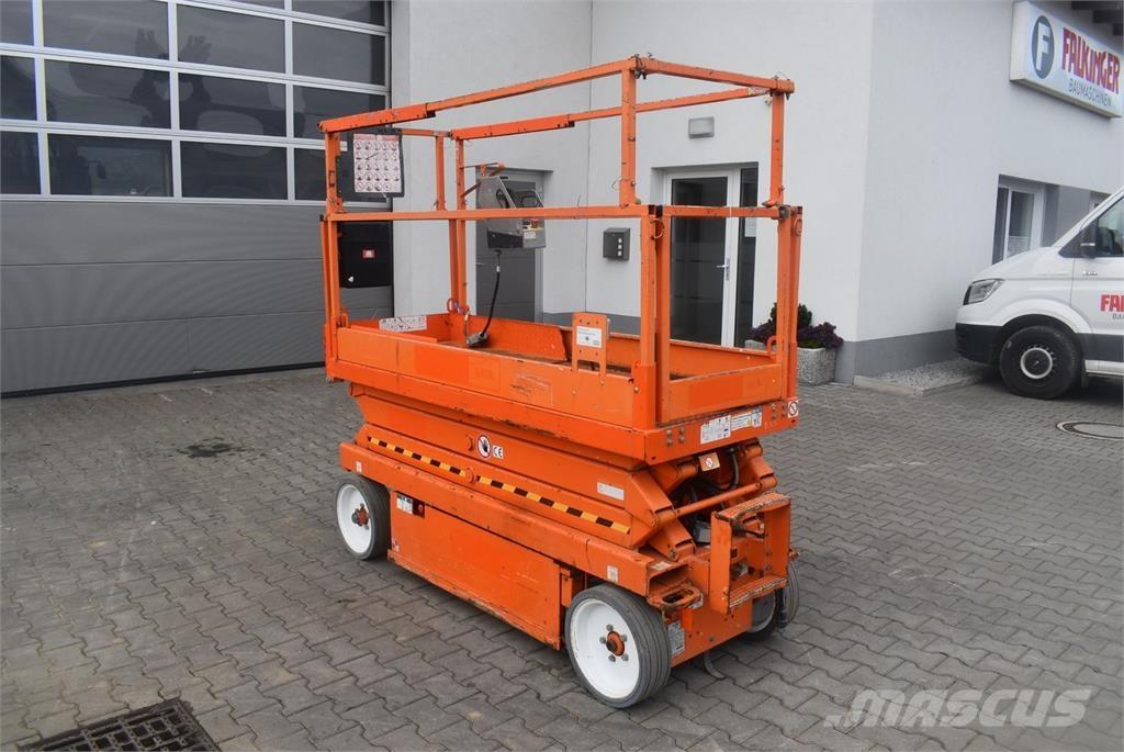 SkyJack SJ-III 3220 Iseliikuvad poomtõstukid