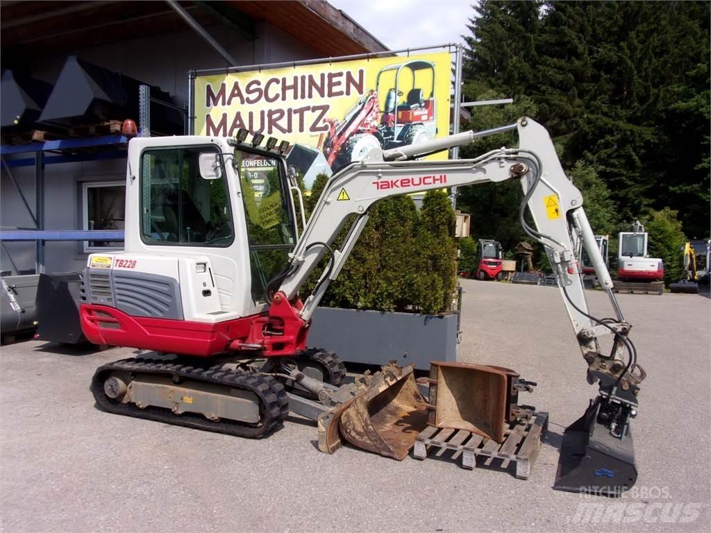 Takeuchi TB228 Miniekskavaatorid < 7 t