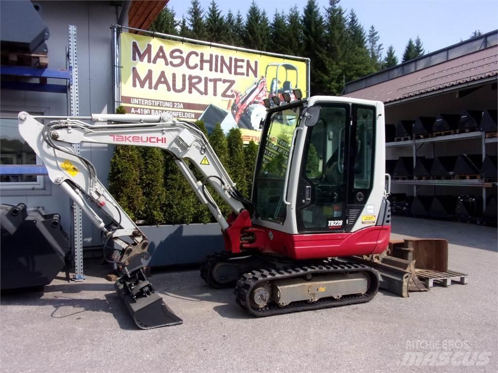Takeuchi TB228 Miniekskavaatorid < 7 t