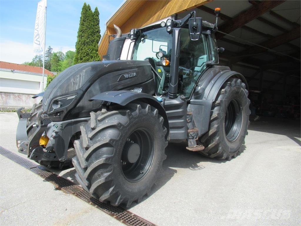 Valtra T 214D Traktorid