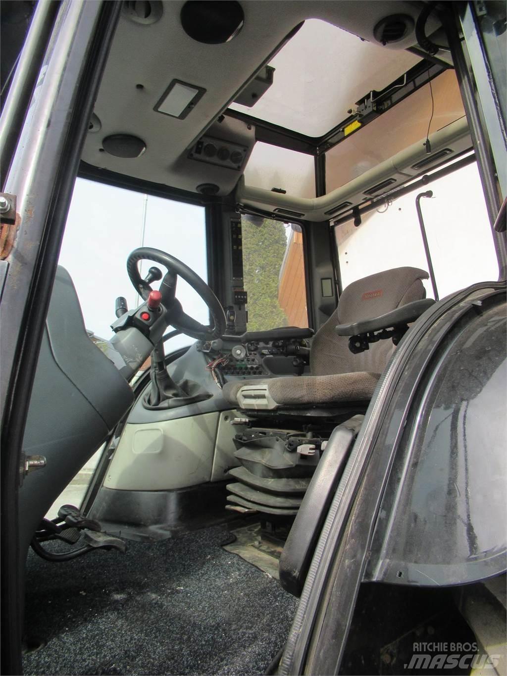 Valtra XM 130 Traktorid