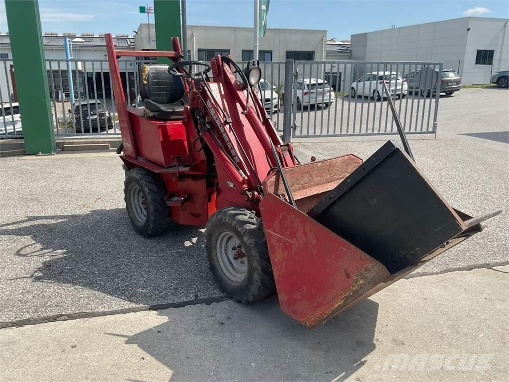 Weidemann 911D/R Frontaallaadurid ja ekskavaatorid
