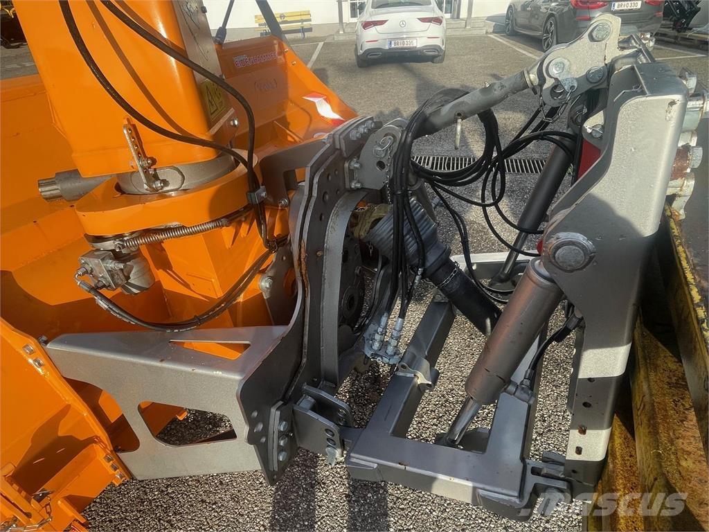  Westa 750/2600 Muud teekoristamise ja lumekoristamise masinad