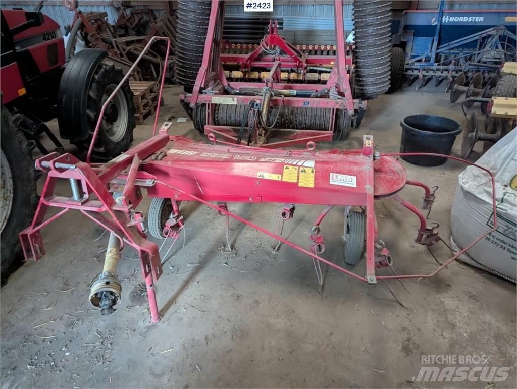JF CR 320 Muu silokoristustehnika
