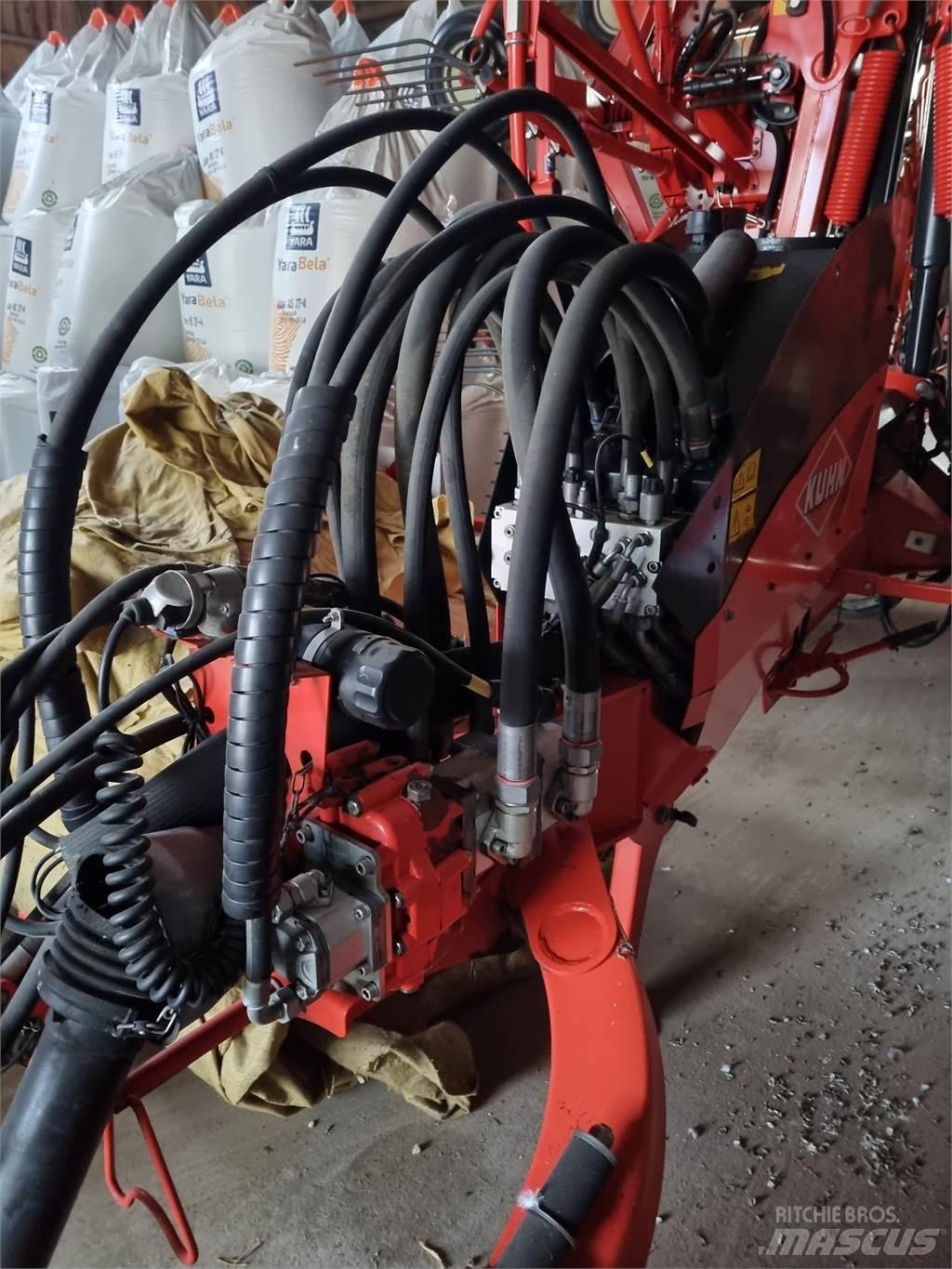 Kuhn GA 13131 Muu silokoristustehnika