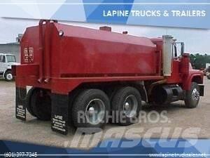 Mack R690ST Veepaagiga autod