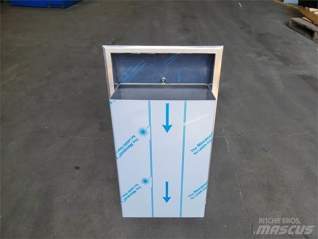  BOBRICK B-3644 Kaubaaluse laiused konteinerid