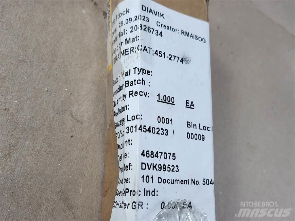 CAT 451-2774 Muu