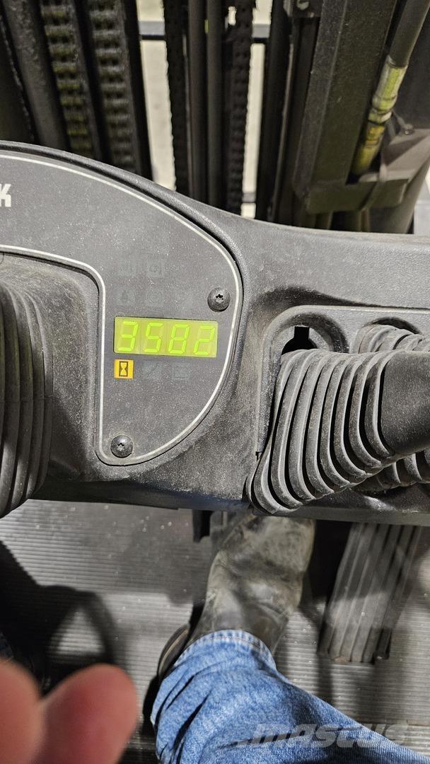Clark TMX25 Muu
