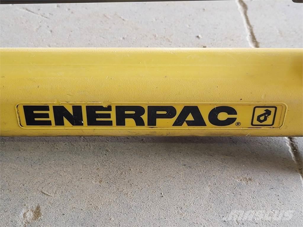  ENERPAC Veepumbad