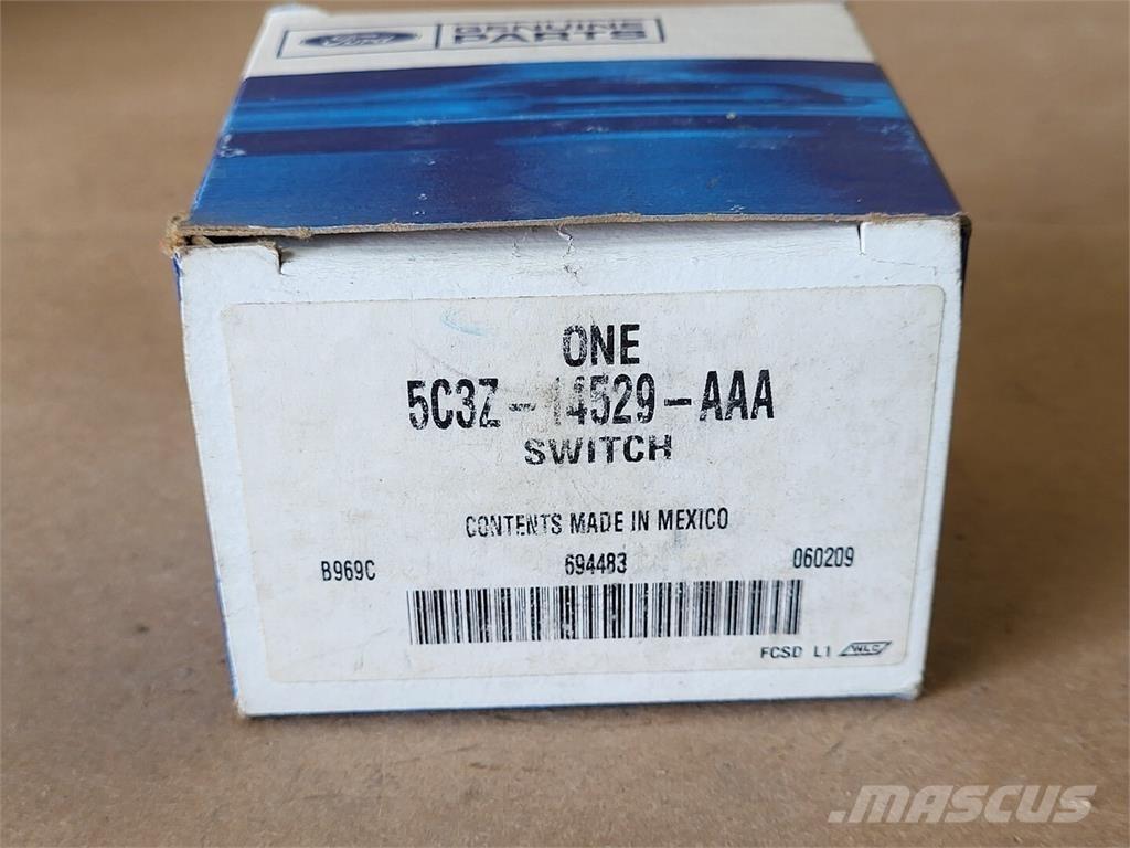 Ford 5C3Z-14529-AAA Muu
