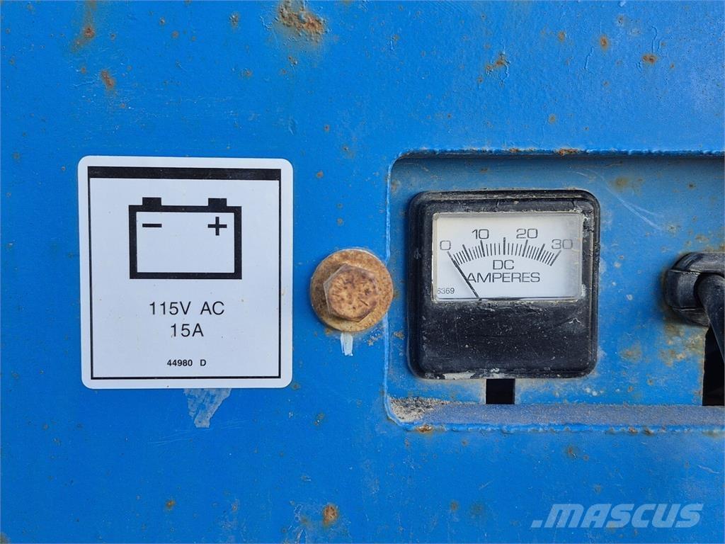 Genie Z40/23N Iseliikuvad poomtõstukid