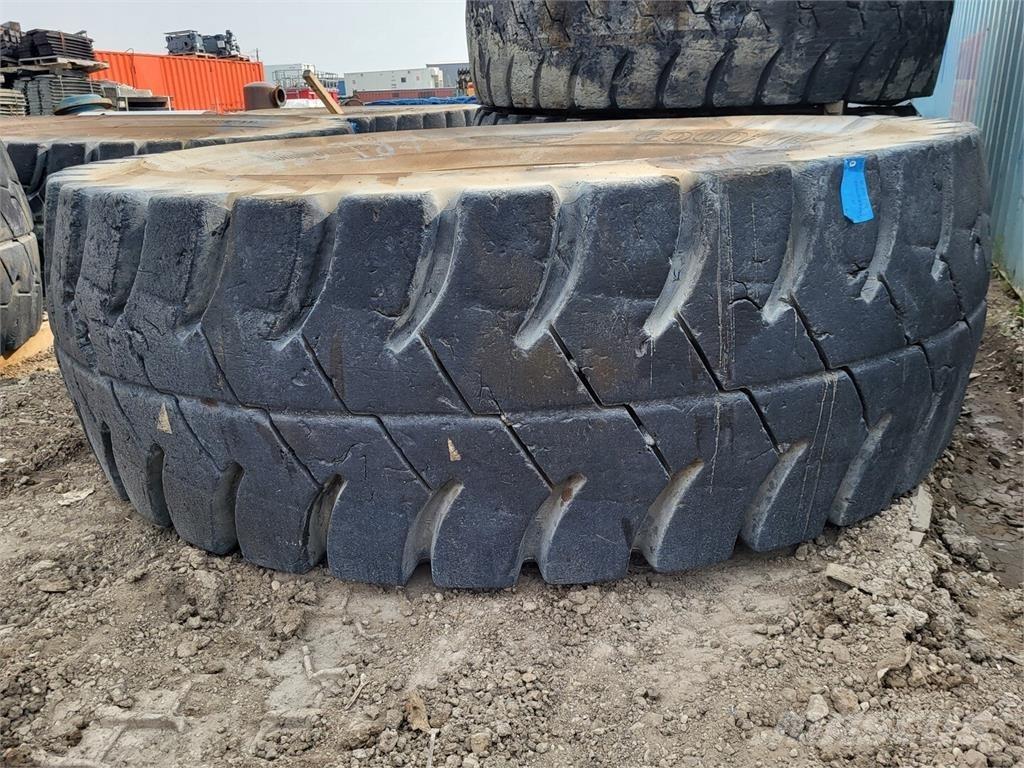 Goodyear RM-4B+ Rehvid, rattad ja veljed