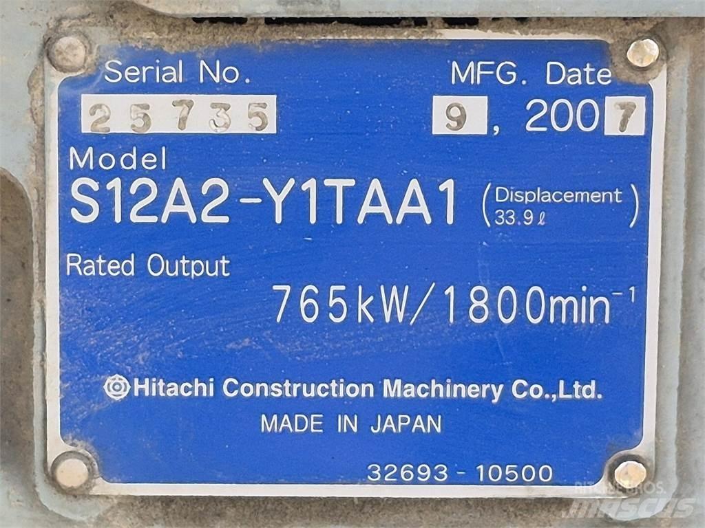 Hitachi S12A2-Y1TAA1 Mootorid
