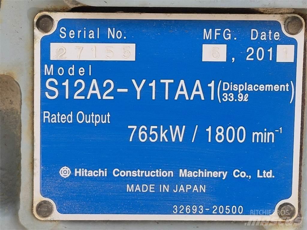 Hitachi S12A2-Y1TAA1 Mootorid