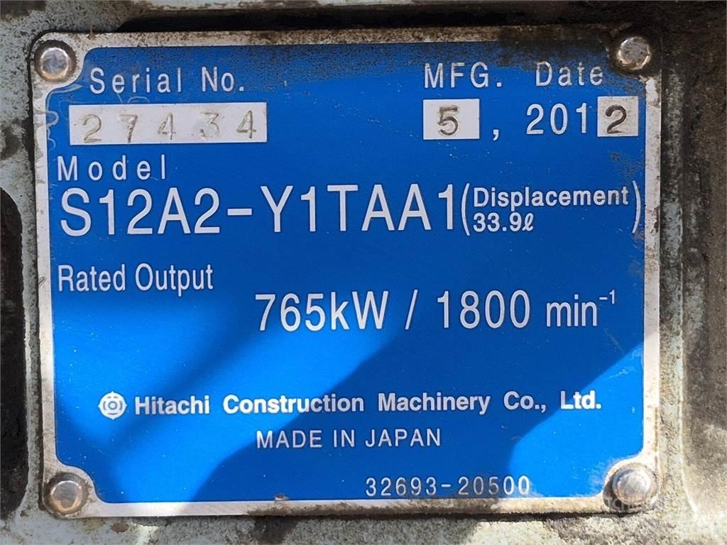 Hitachi S12A2-Y1TAA1 Mootorid
