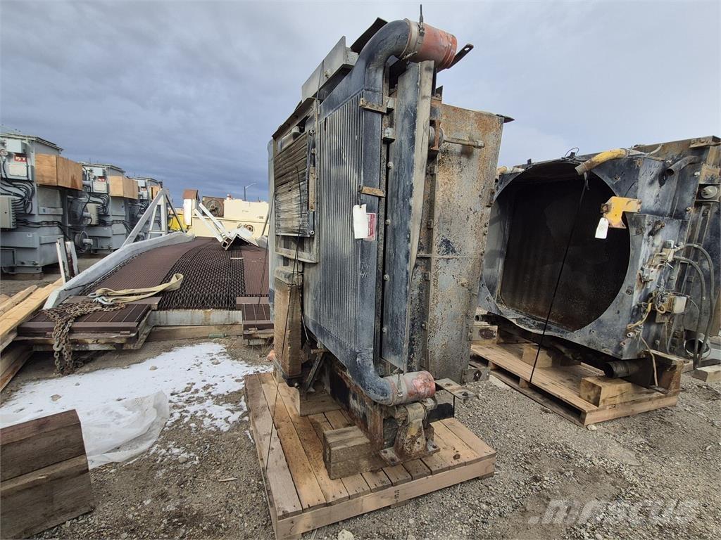 Komatsu  Liigendraamiga pinnaseveokid