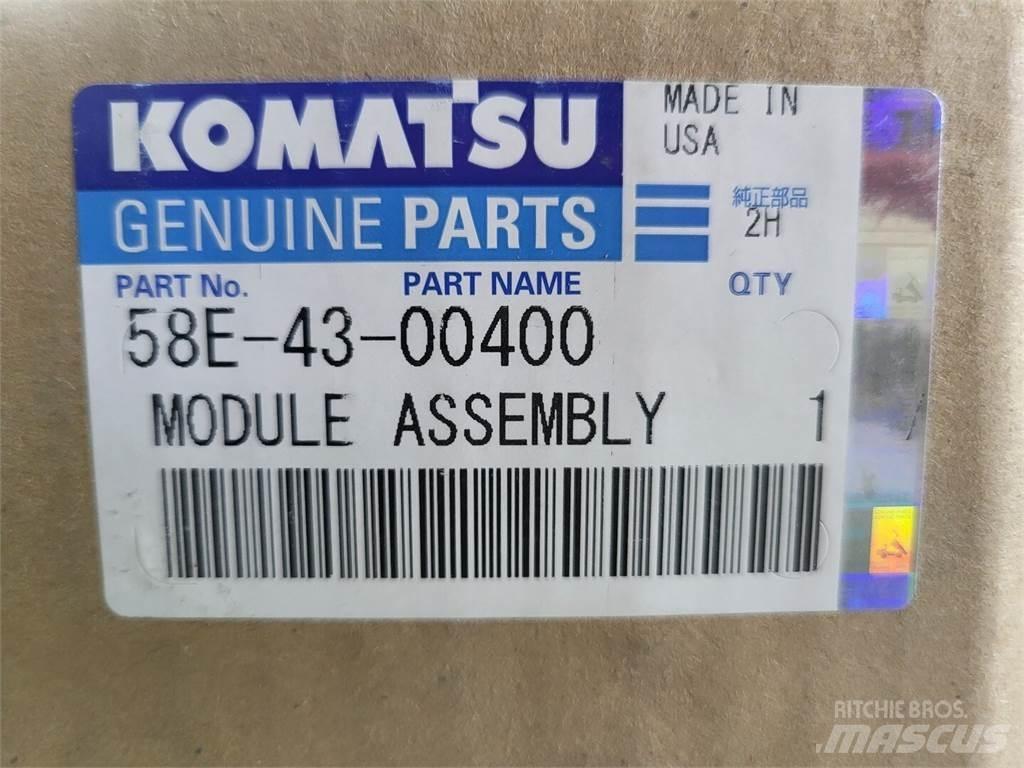 Komatsu 58E-43-00400 Liigendraamiga pinnaseveokid
