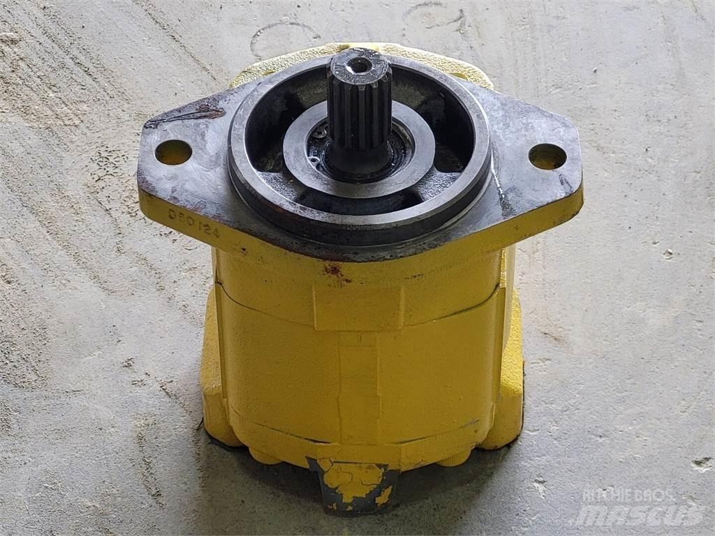 Komatsu 704-30-42140R Veepumbad