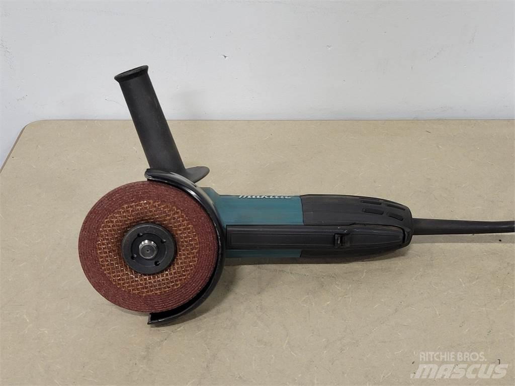 Makita GA4534 Muu