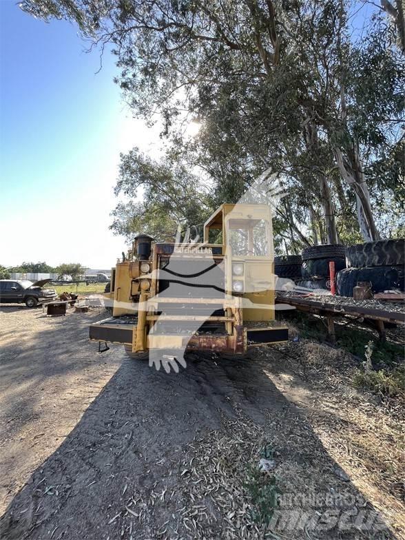 CAT 623B Kaabitsad