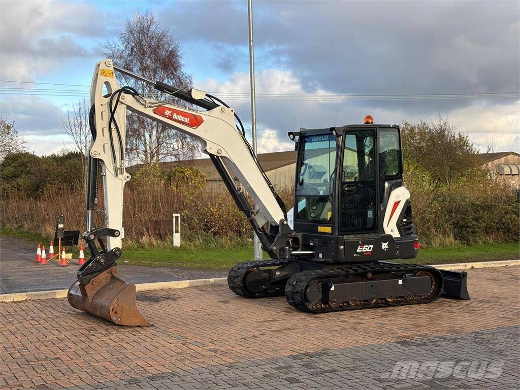 Bobcat E60 Roomikekskavaatorid